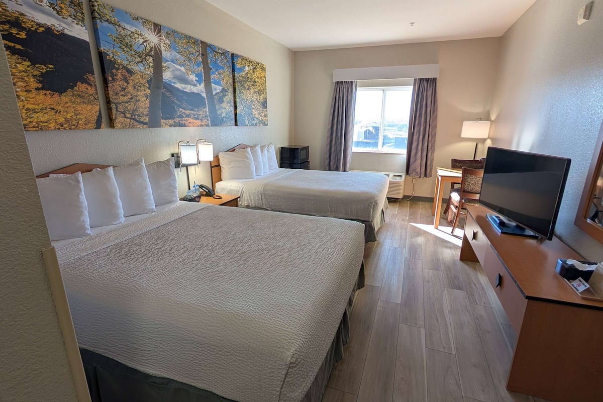 Standard Room, 2 Queen Beds