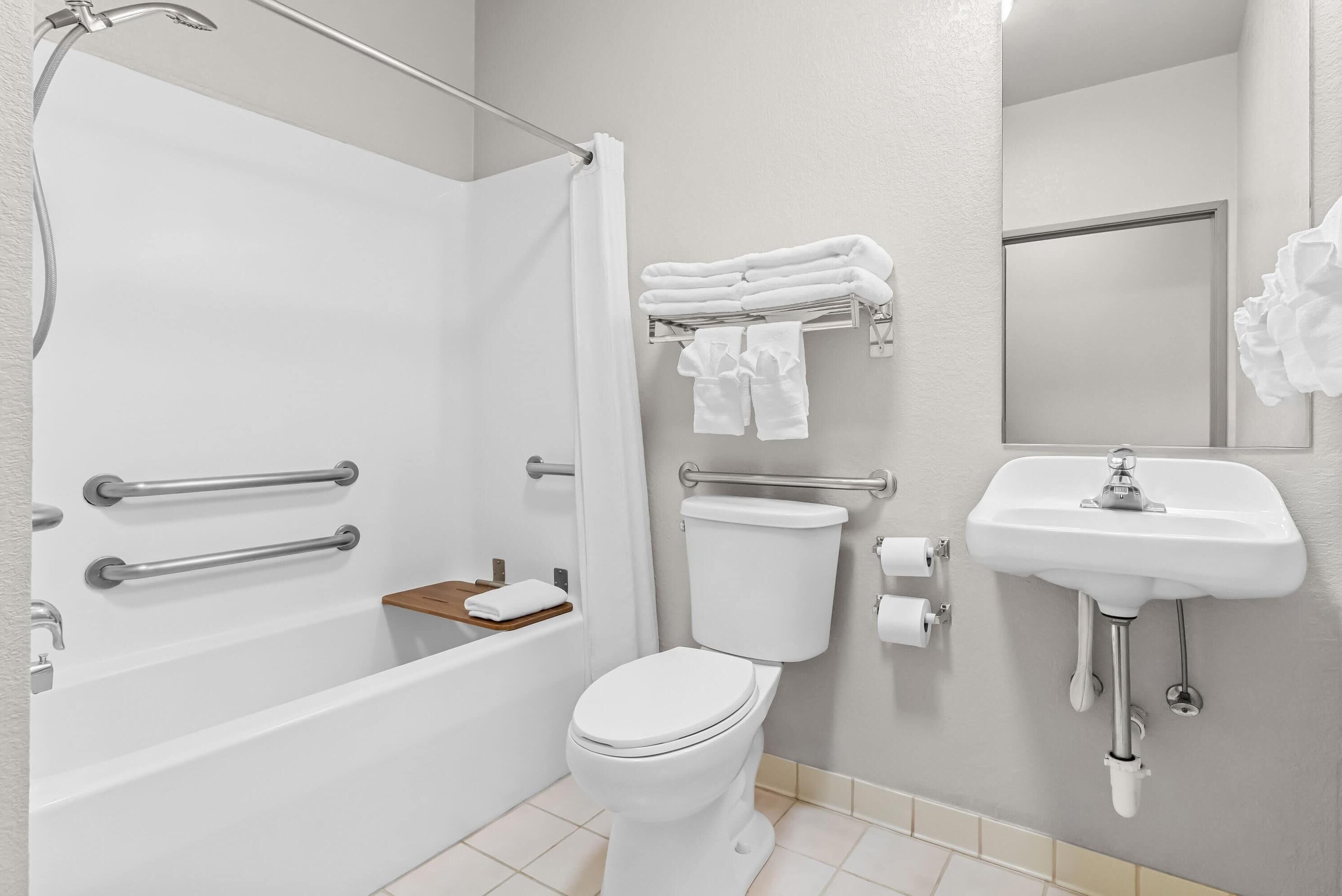 Studio Suite, 1 King Bed, Non Smoking | Blackout drapes, iron/ironing board, free cribs/infant beds, free WiFi