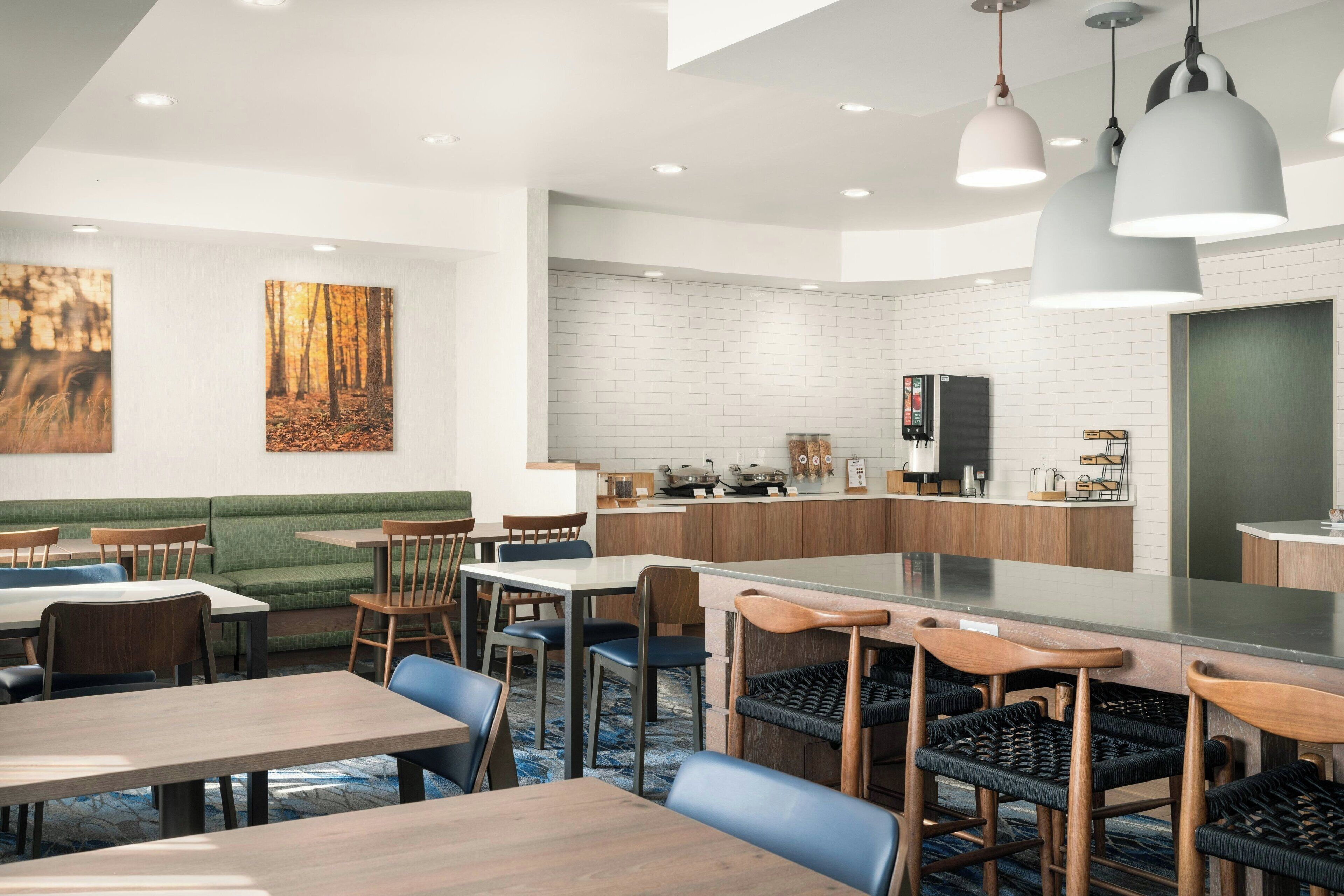 free daily continental breakfast