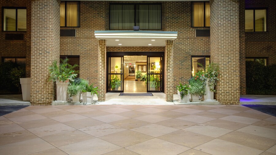 Holiday Inn Express & Suites Columbia-I-20 @ Clemson Rd by IHG