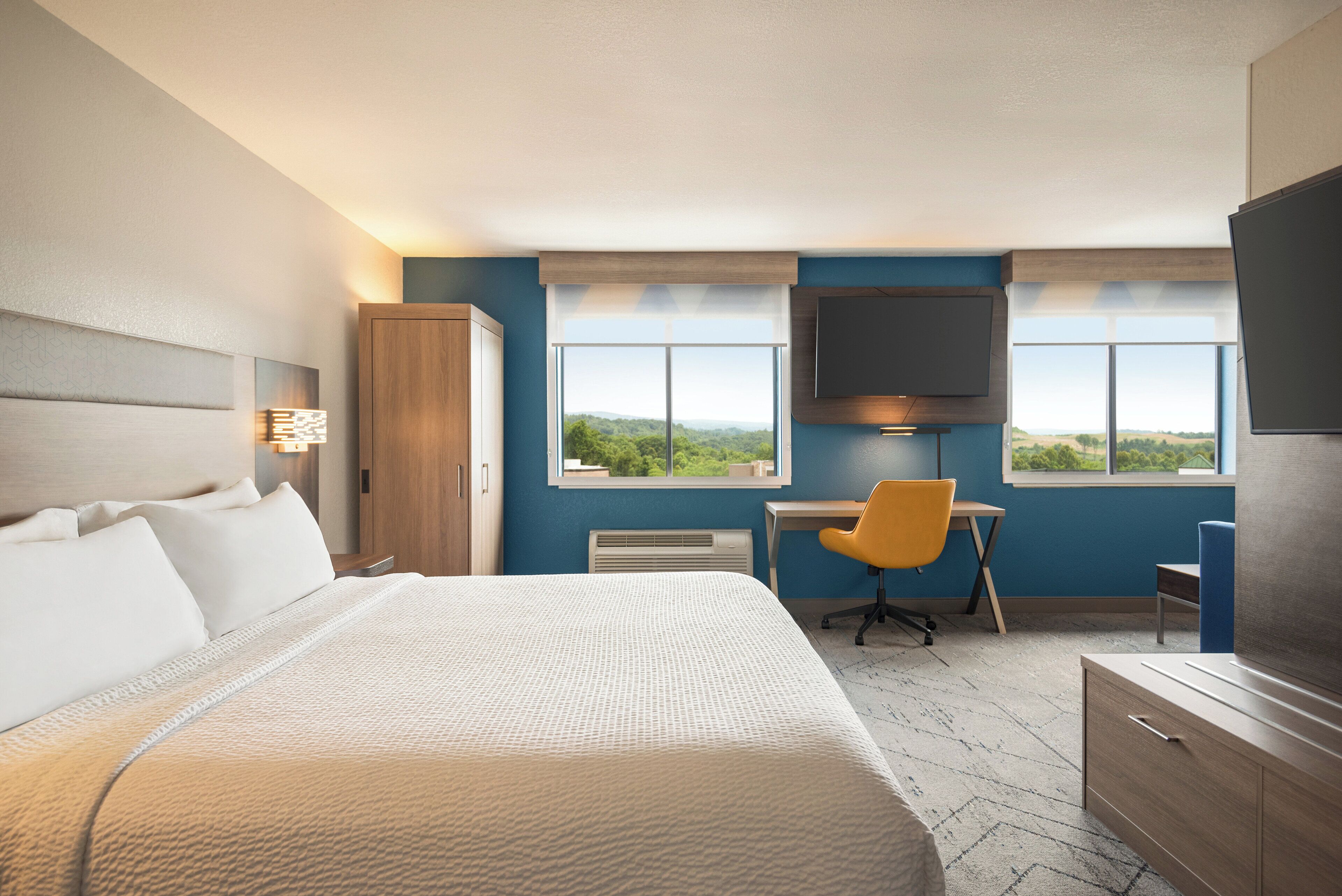 1 bedroom, in-room safe, desk, iron/ironing board