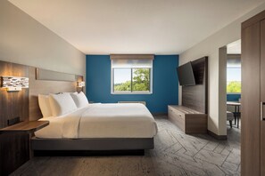 1 bedroom, in-room safe, desk, iron/ironing board