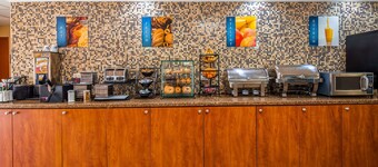 Best Western Plus Bradenton Hotel & Suites