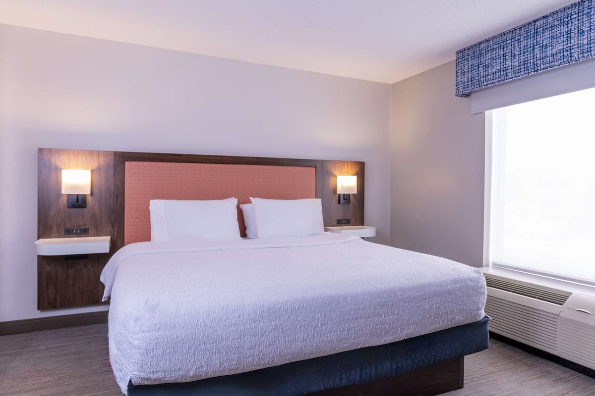 One Bedroom Suite, One King Bed, Non-Smoking | Premium bedding, pillowtop beds, desk, blackout drapes
