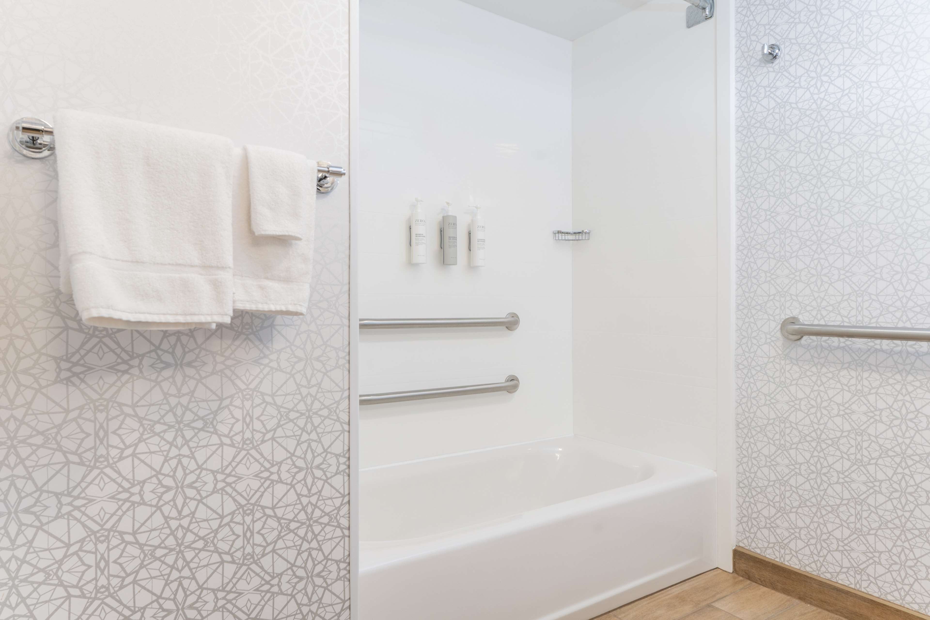 one king bed, non-smoking, accessible | bathroom | combined shower/bathtub, designer toiletries, hair dryer, towels