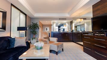 Egyptian cotton sheets, premium bedding, pillowtop beds, minibar