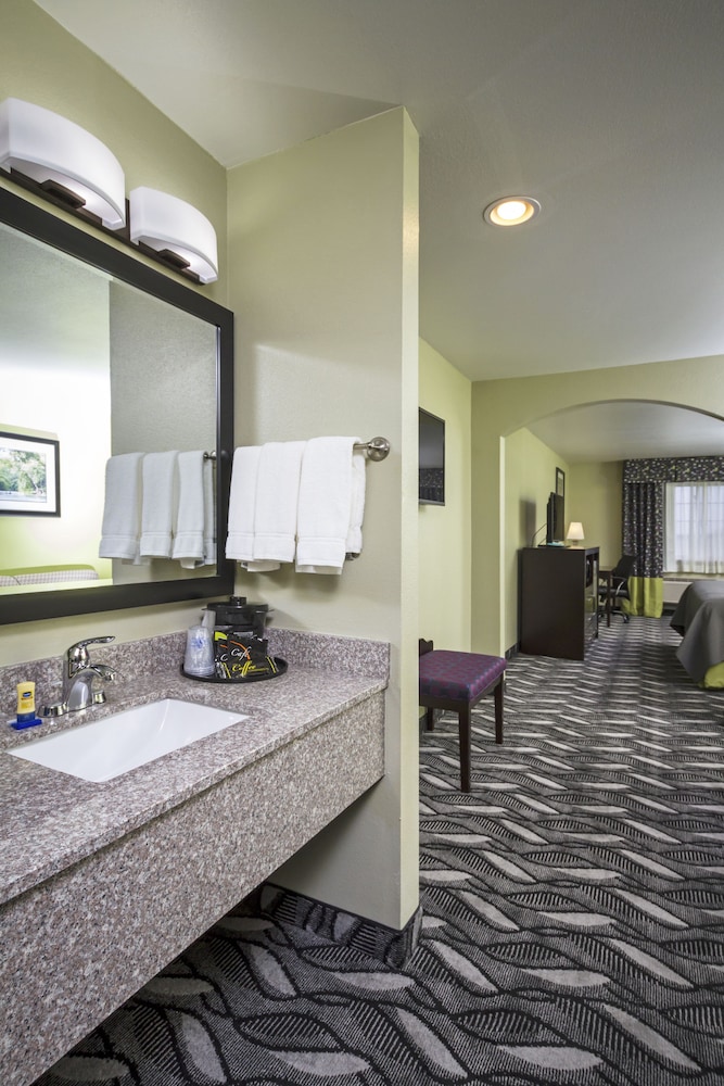 Best Western Mt. Vernon Inn photo 3
