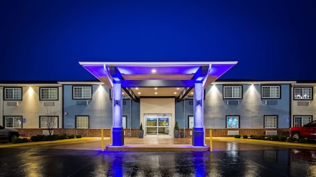 Exterior. Best Western Mt.Vernon Inn
