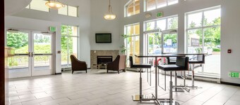 Red Lion Inn & Suites Des Moines