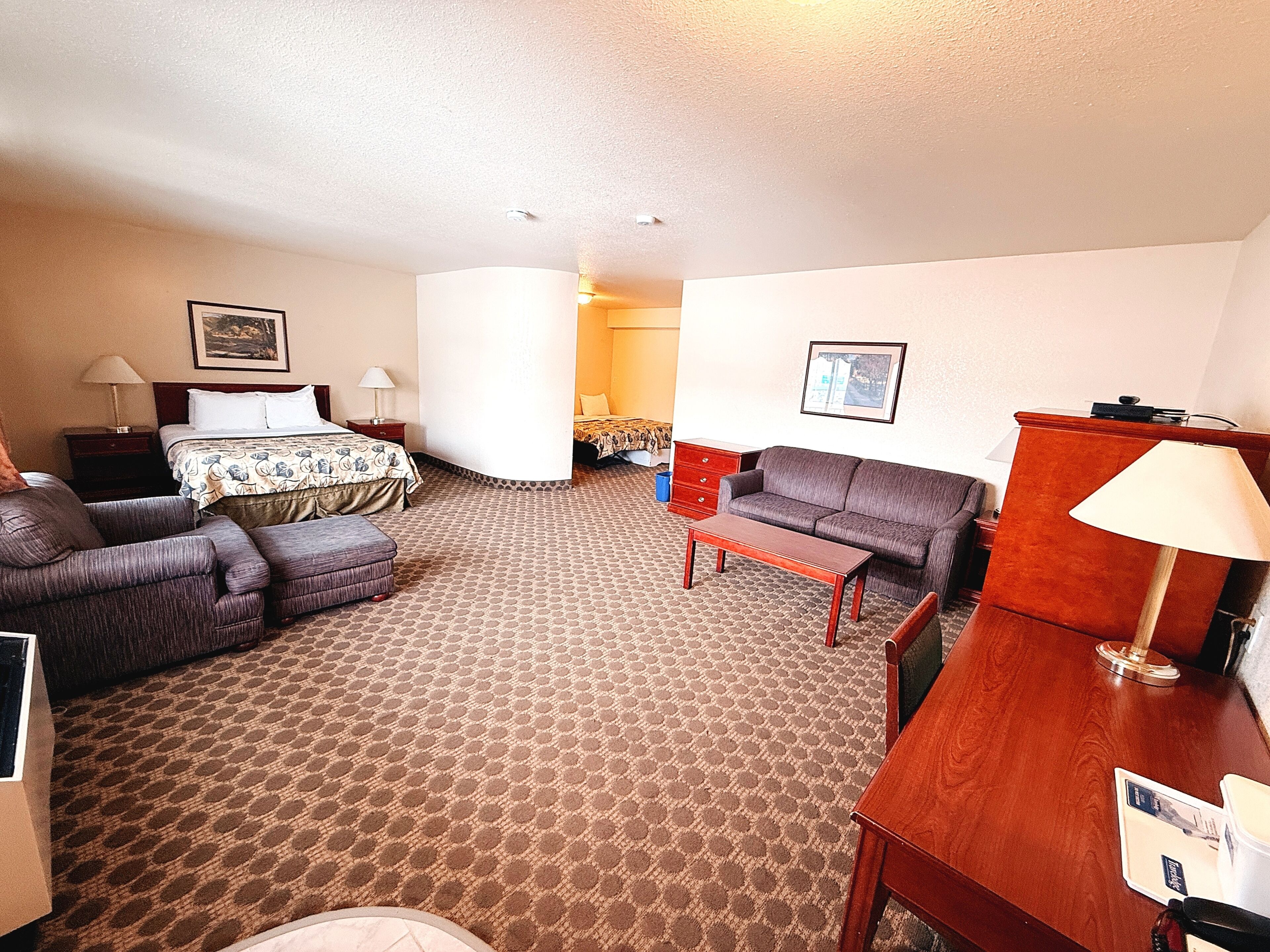 Zimmer, Nichtraucher, Kühlschrank | Hochwertige Bettwaren, Schreibtisch, Verdunkelungsvorhänge