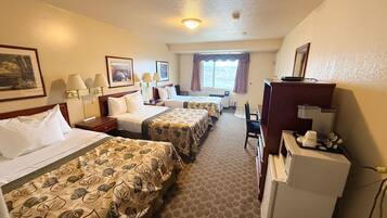 Ropa de cama de alta calidad, escritorio y cortinas blackout