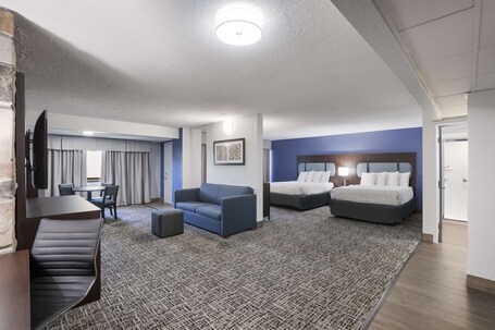 SureStay Plus Hotel by Best Western Gatlinburg - Image 14