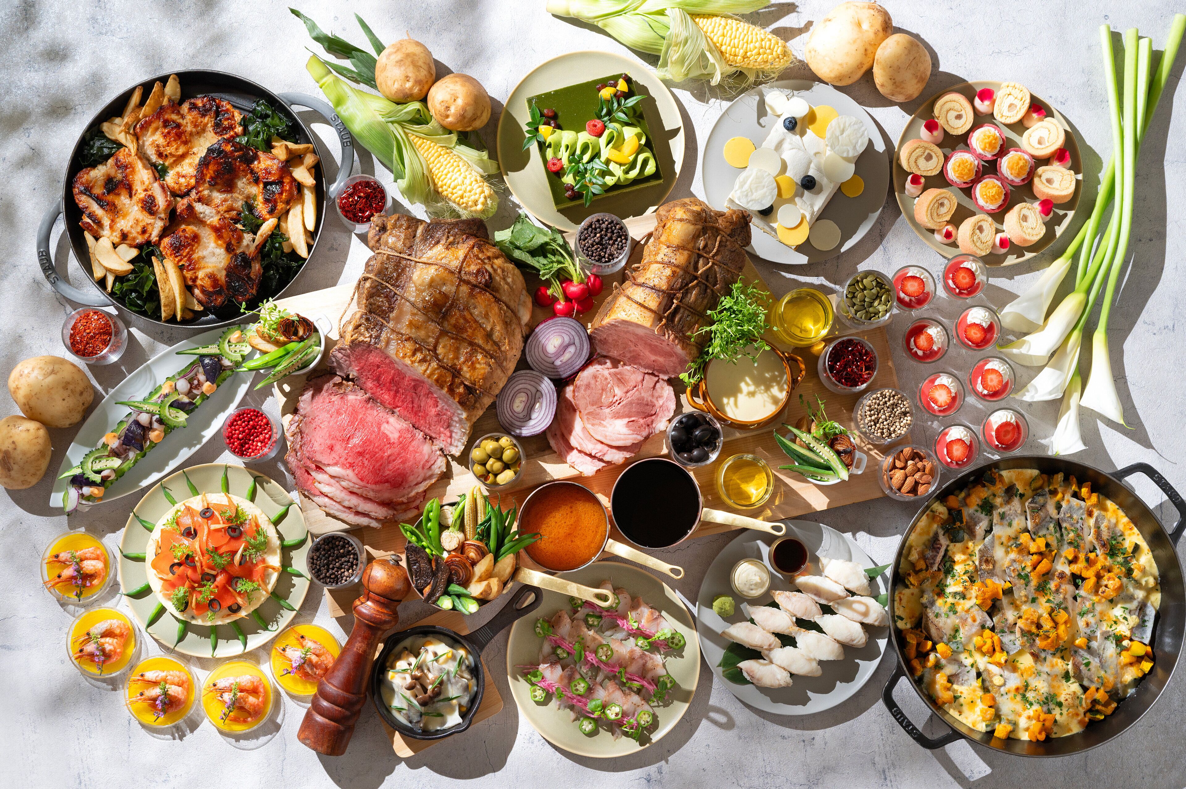 4 restaurants; breakfast, lunch, and dinner served