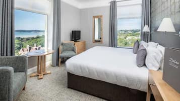 Standard Double Room, Sea View | In-room safe, iron/ironing board, free WiFi, bed sheets