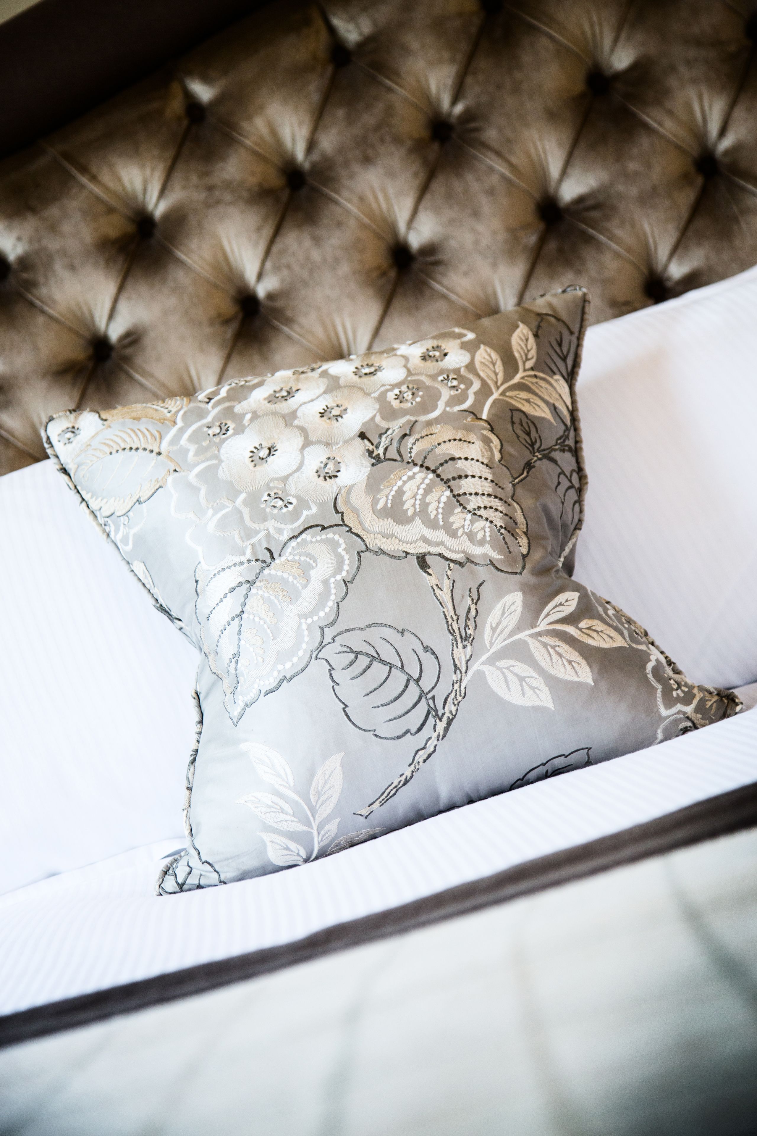 suite (feature ) | egyptian cotton sheets, premium bedding, in-room safe