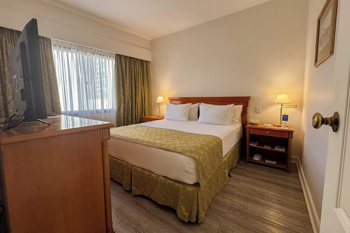 Junior Suite, 1 Queen Bed