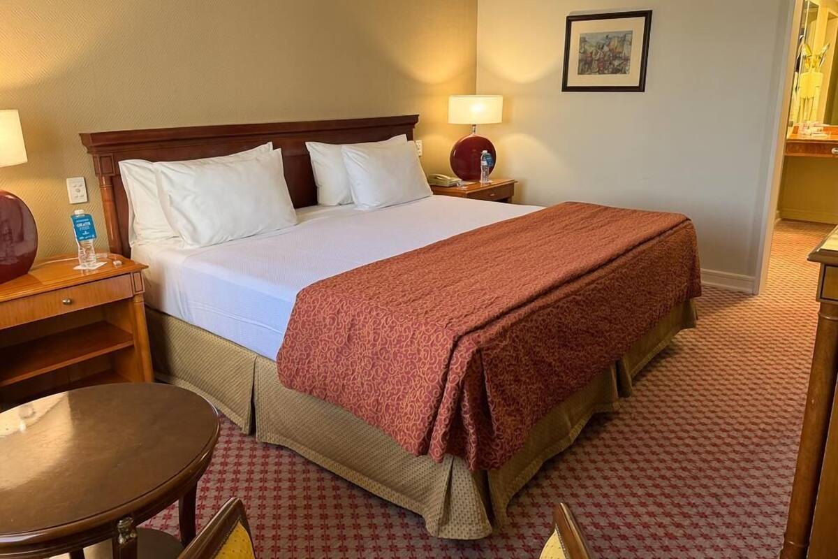 Minibar, in-room safe, desk, soundproofing