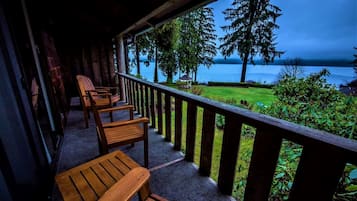 Fireplace Room Single King | Balcony