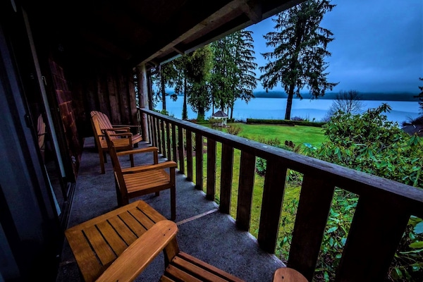 Fireplace Room Single King | Balcony