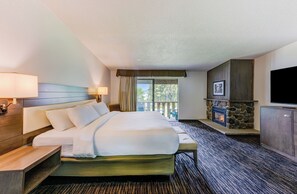 Fireplace Room Single King | Iron/ironing board, bed sheets, alarm clocks - Lake Quinault Lodge (Quinault)