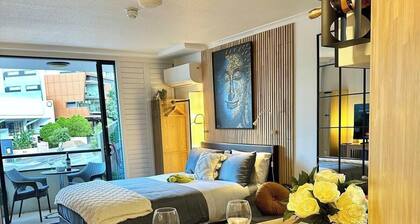 West End Central Apartments