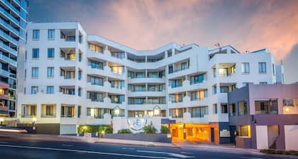 West End Central Apartments