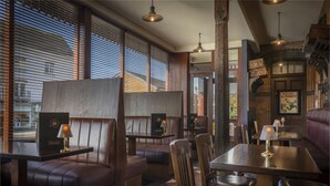 酒吧（店内）
