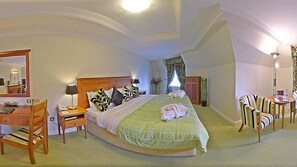 Egyptian cotton sheets, individually decorated, individually furnished