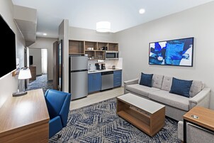 Ropa de cama hipoalergénica y escritorio