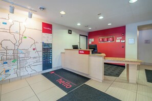 Reception - TownePlace Suites by Marriott Rochester (Rochester)