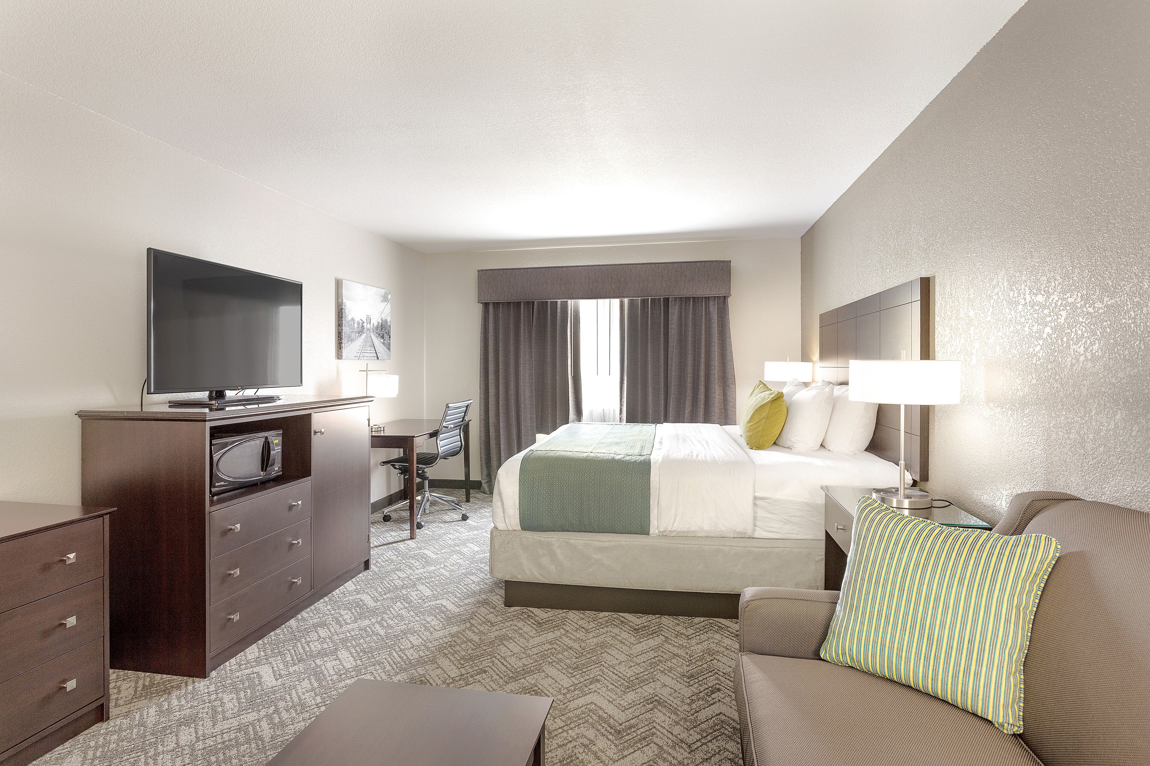 room, 1 king bed with sofa bed, non smoking | pillow-top beds, iron/ironing board, cots/infant beds, free wifi