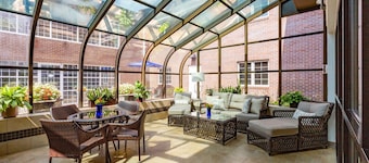 Baymont by Wyndham Des Moines Airport