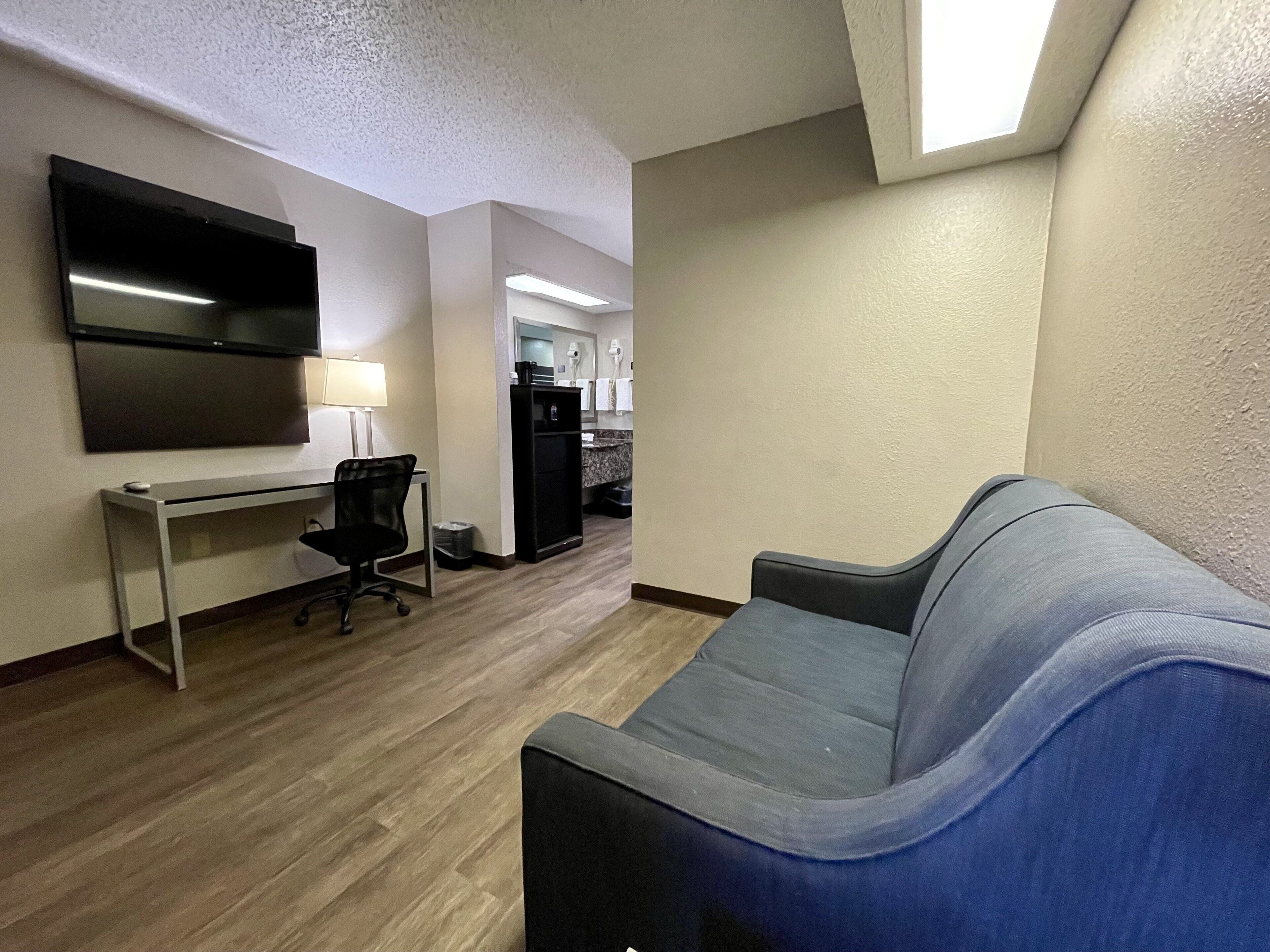 Desk, blackout drapes, iron/ironing board, free WiFi
