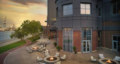 Renaissance Portsmouth-Norfolk Waterfront Hotel