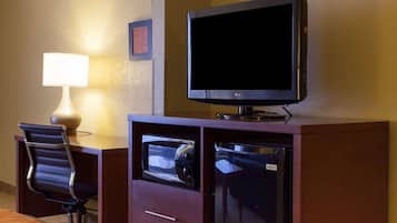 Suite, 1 trÚs grand lit, non-fumeurs | Bureau, fer et planche à repasser, lits bébé (gratuits)