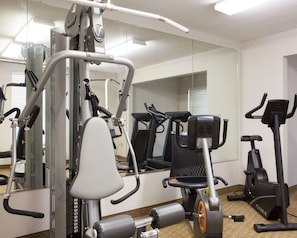 Fitness facility - Quality Inn & Suites I-40 East (North Little Rock)