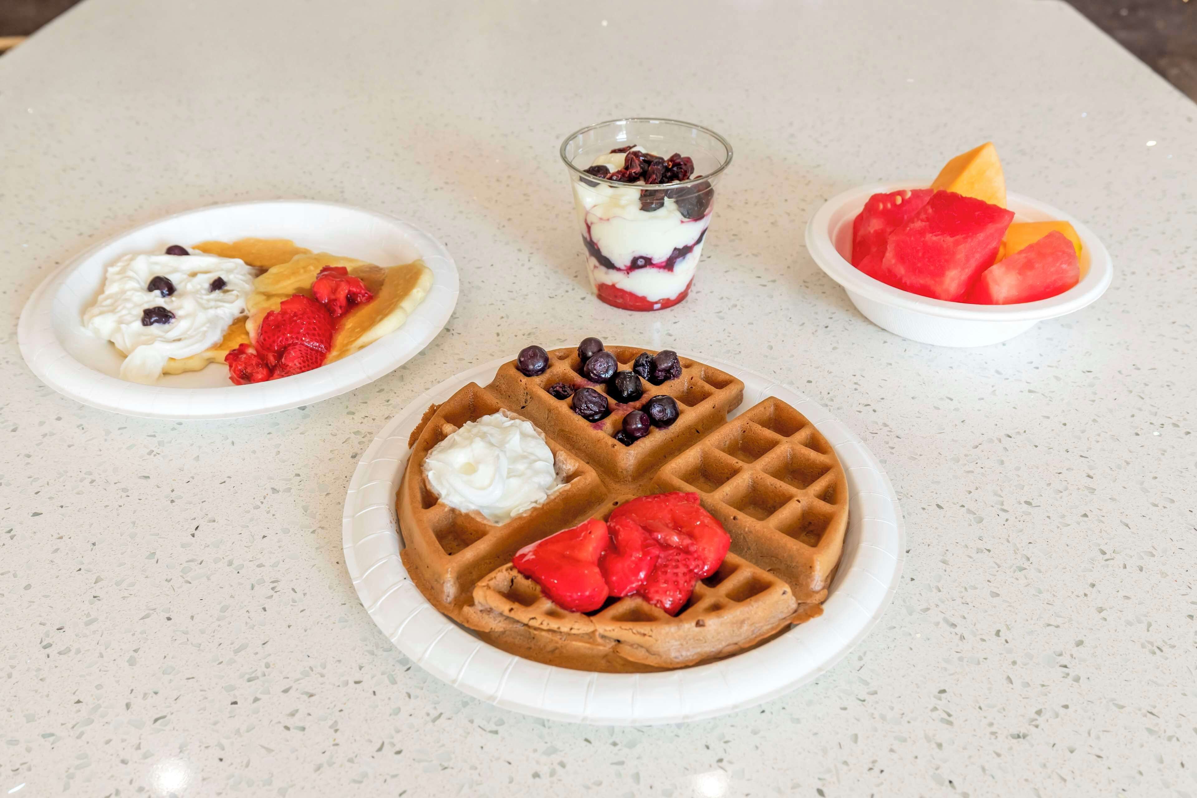 suite, 2 queen beds, non smoking, refrigerator & microwave | breakfast area | free daily full breakfast