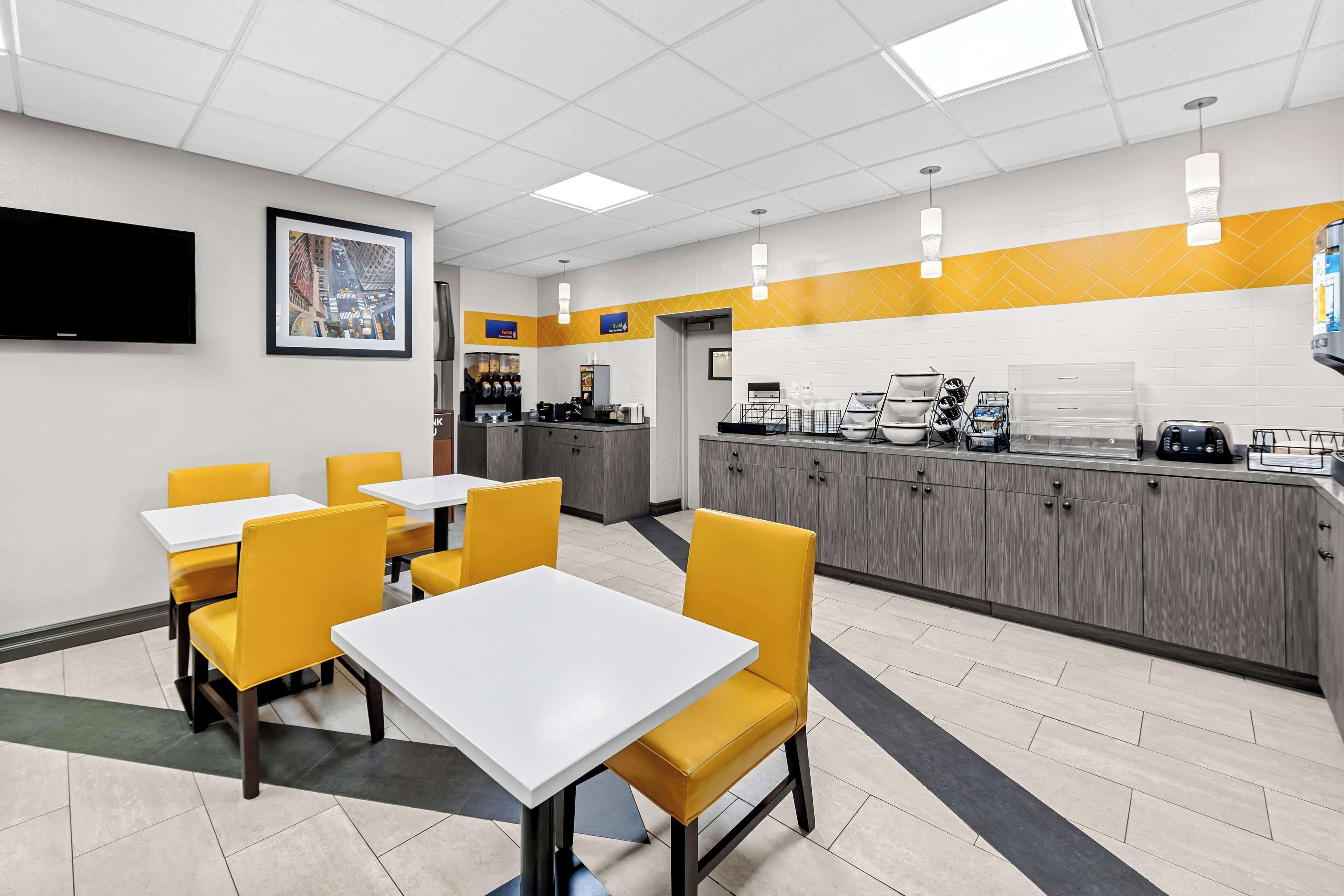 Free daily buffet breakfast