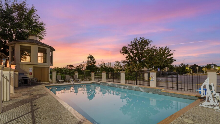 Best Western Plus North Houston Inn & Suites