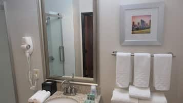 Salle de bain accessible aux personnes à mobilité réduite