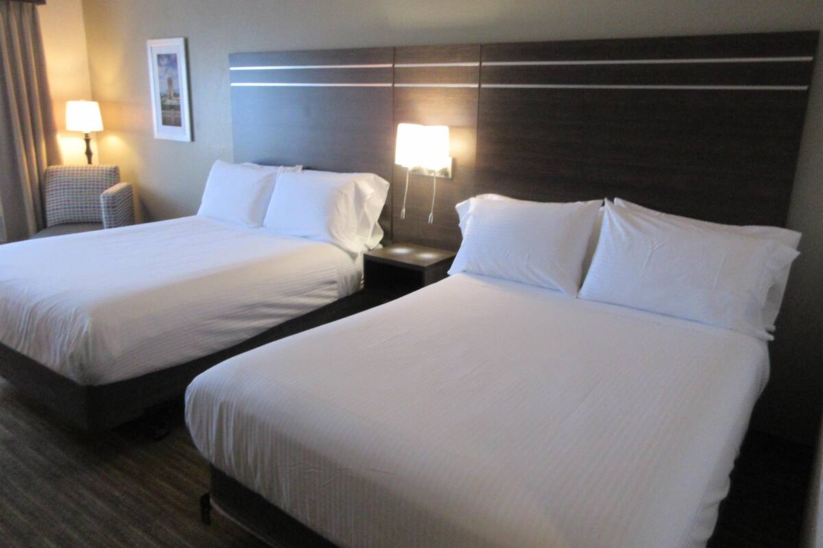 Premium bedding, down comforters, pillowtop beds, desk
