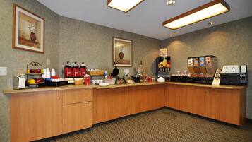 Ilmainen päivittäinen buffetaamiainen