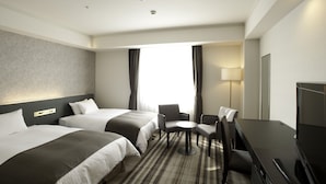 Premium bedding, down duvets, desk, blackout curtains - Best Western Hotel Takayama (Takayama)