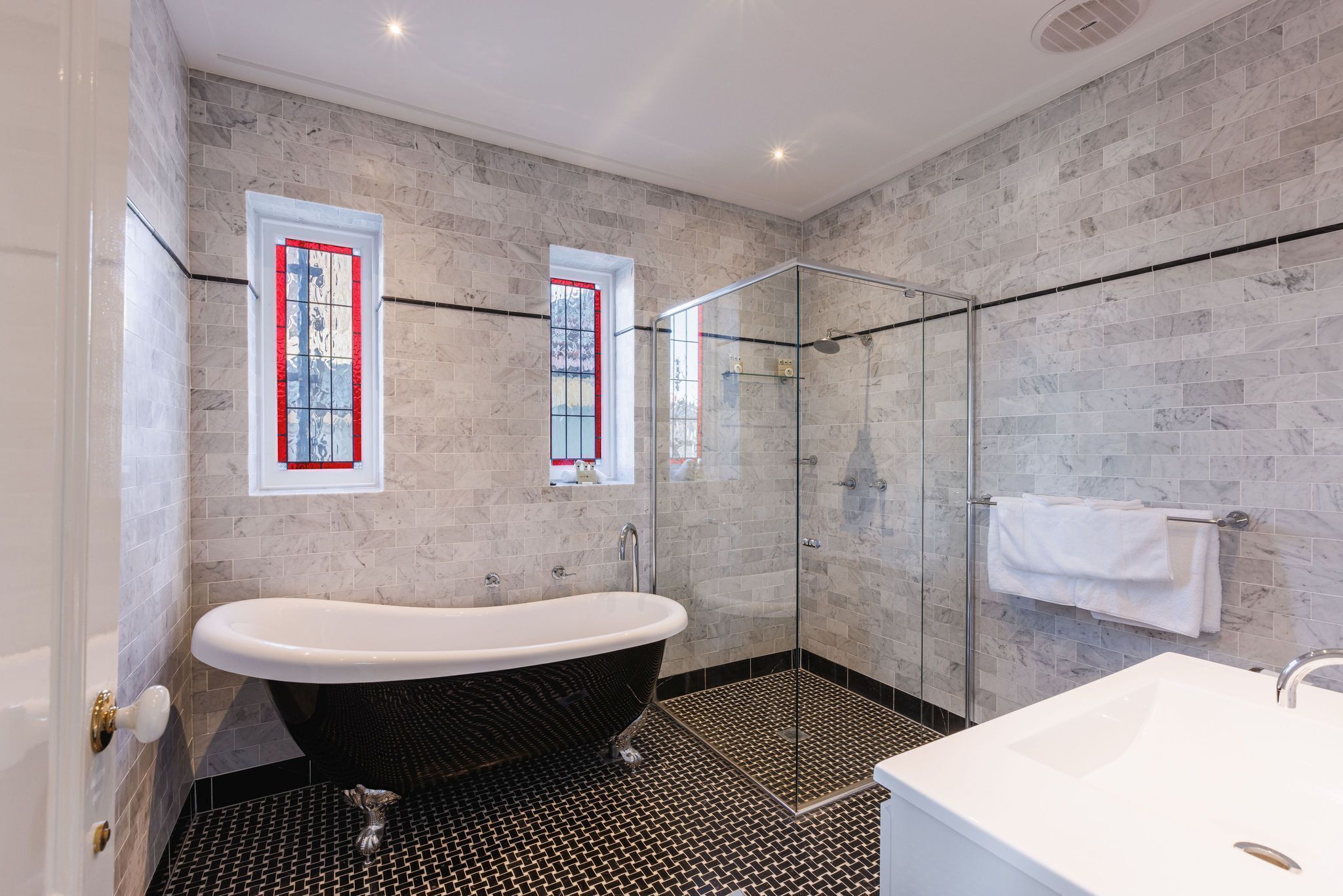 Junior-Studiosuite, Talblick | Badezimmer