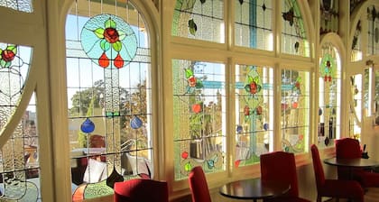 The Carrington Hotel