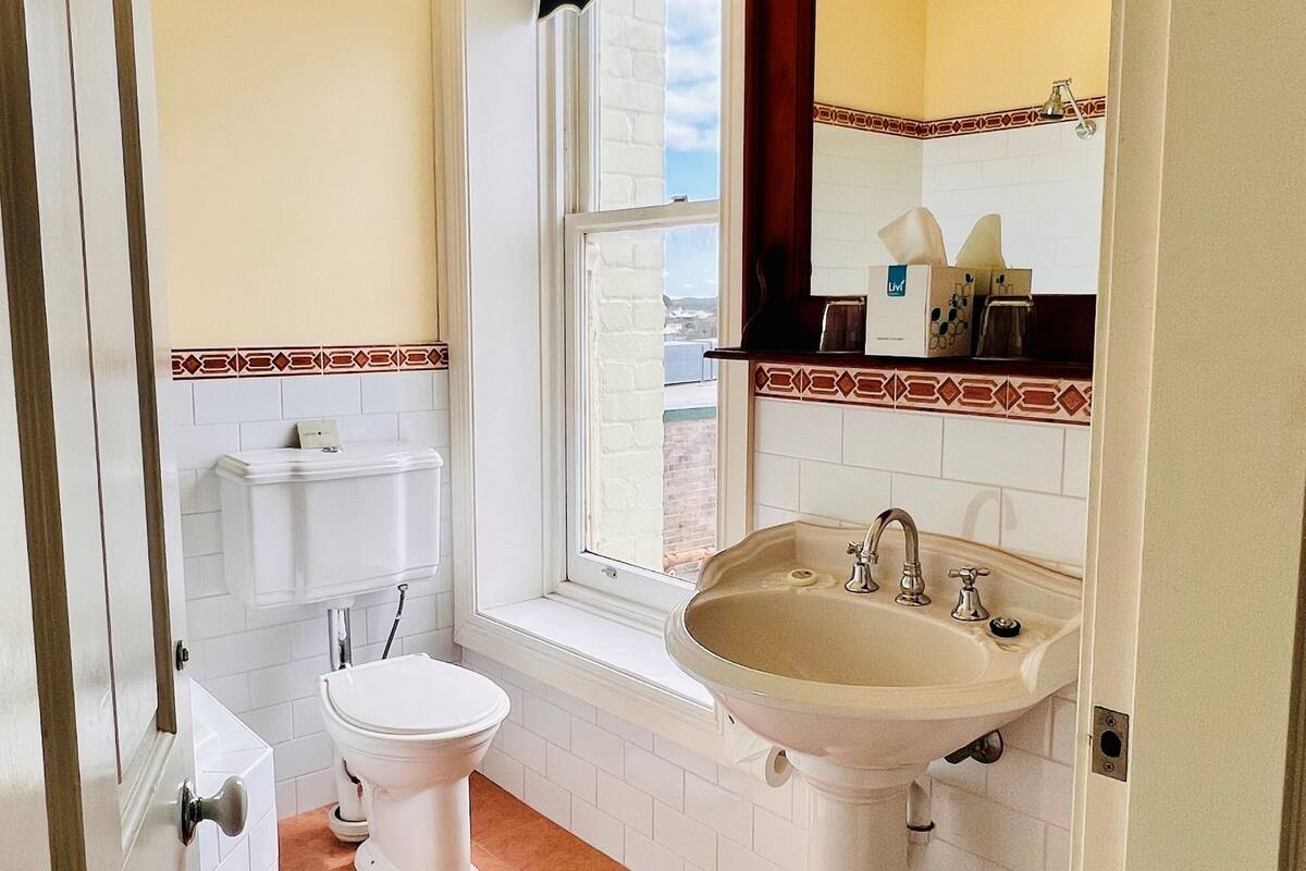 1 bedroom, premium bedding, in-room safe, iron/ironing board