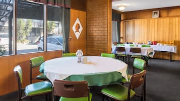 Daily cooked-to-order breakfast for a fee