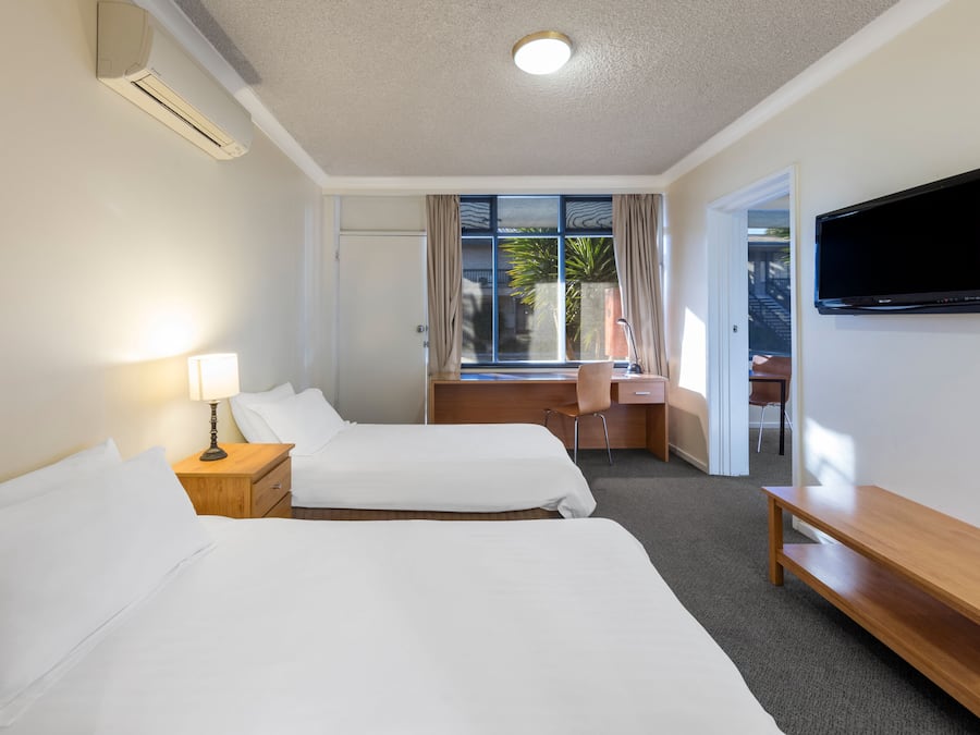 Family Suite, 2 Bedrooms, Non Smoking | Desk, iron/ironing board, free WiFi, bed sheets