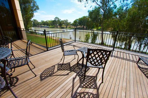 Wentworth Grande Resort