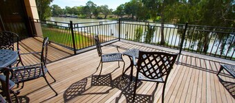 Wentworth Grande Resort